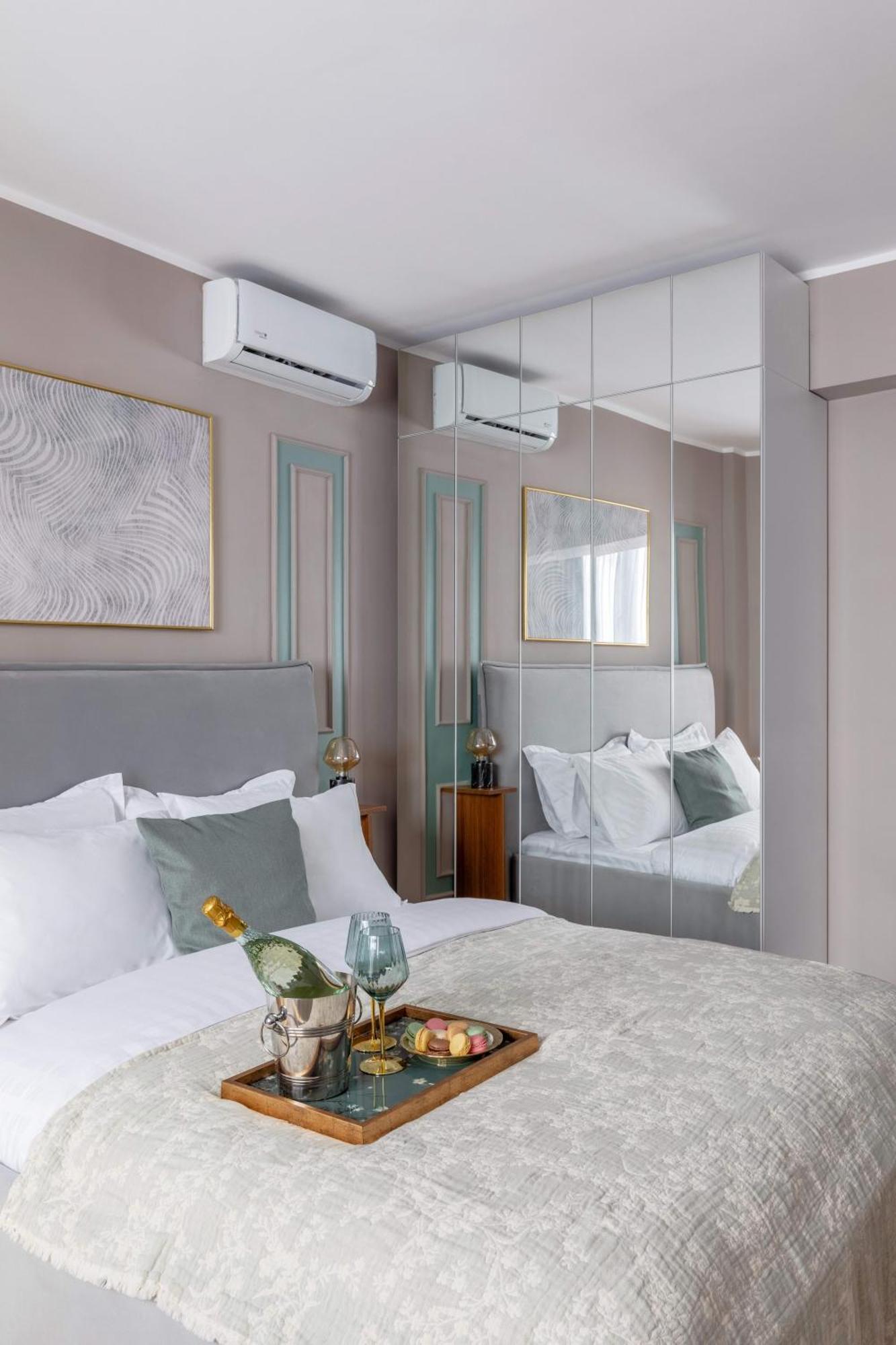 Holt - Sublime Minty Green 1Br On The Park Bucarest Exterior foto